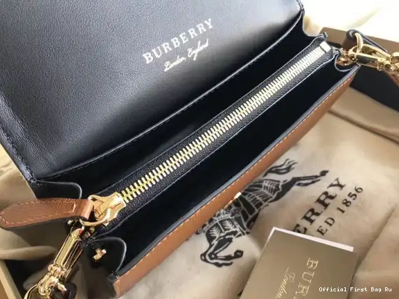 Official First Bag Ru Burberry The Buckle 0529
